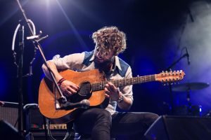 curso de guitarra nivel intermedio, escalas para guitarra, armonia aplicada a la guitarra, mision musico express